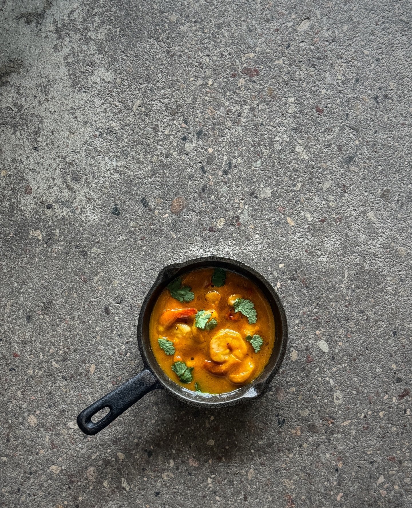 Krewetki curry — Bar Cały Gaweł